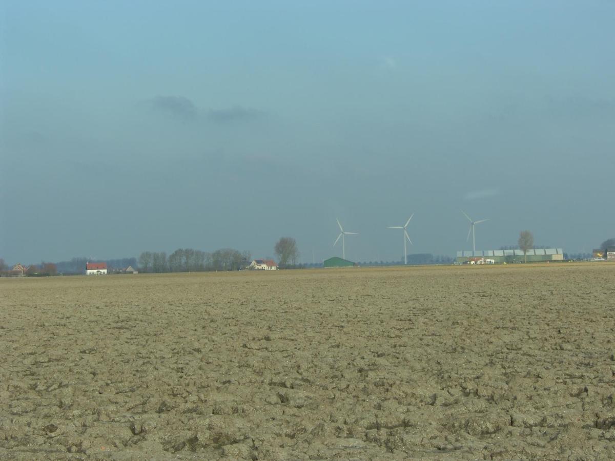 Slapen Bij De Zeeuwse Lala Bed & Breakfast IJzendijke Bagian luar foto