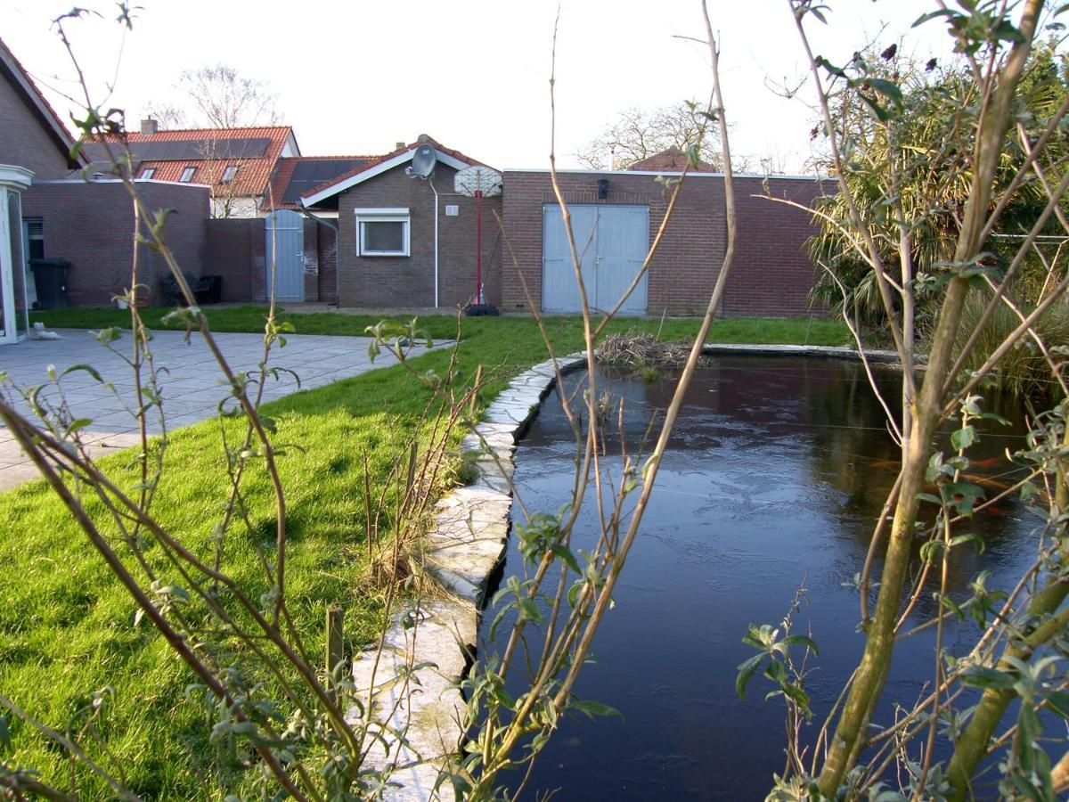 Slapen Bij De Zeeuwse Lala Bed & Breakfast IJzendijke Bagian luar foto