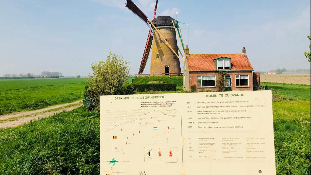 Slapen Bij De Zeeuwse Lala Bed & Breakfast IJzendijke Bagian luar foto